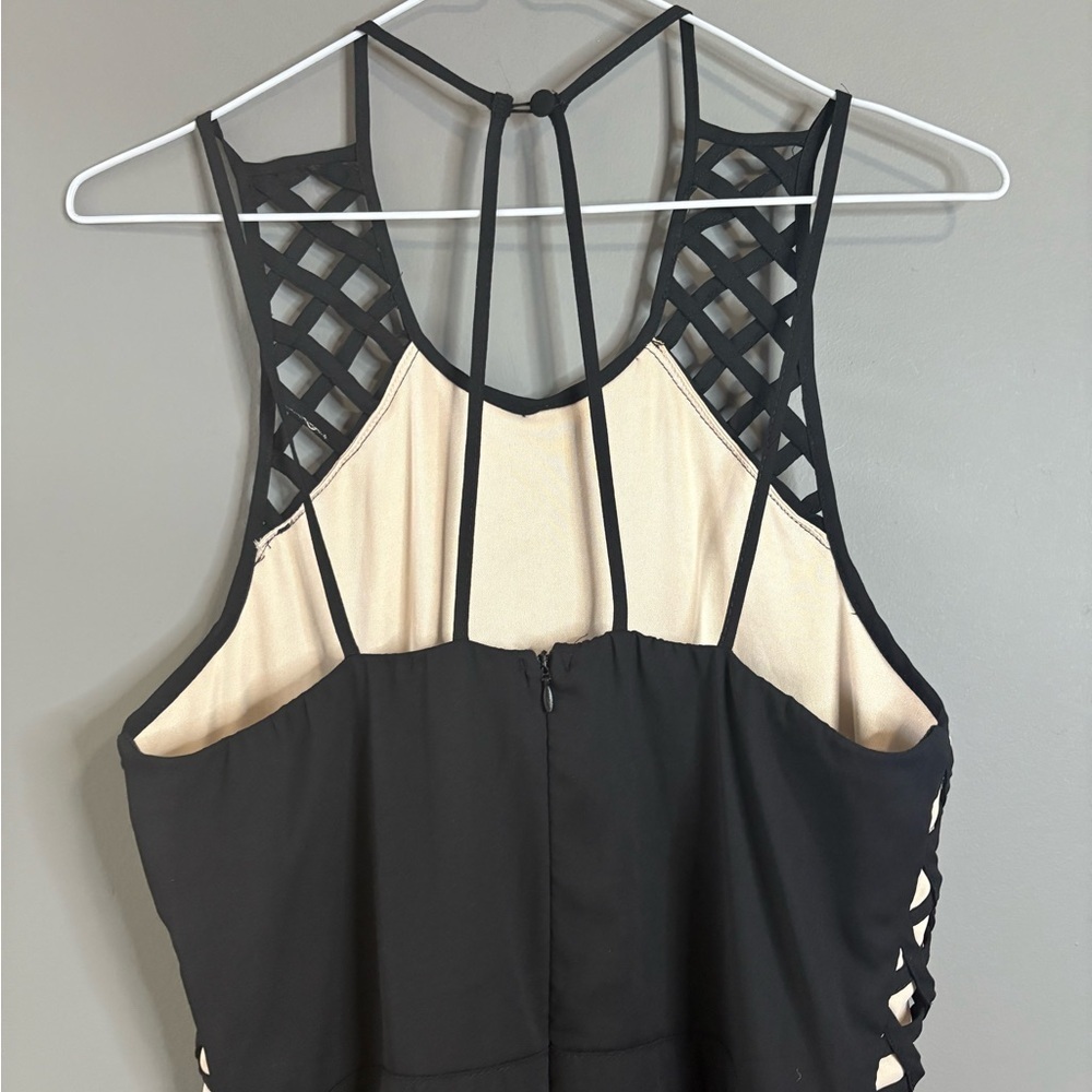 Marineblu, Small, black pant suit, wide leg, nude top with black lattice pattern - Picture 8 of 10